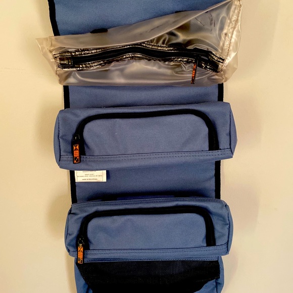 Blue Space Gear Travel Toiletry Bag - Picture 1 of 3